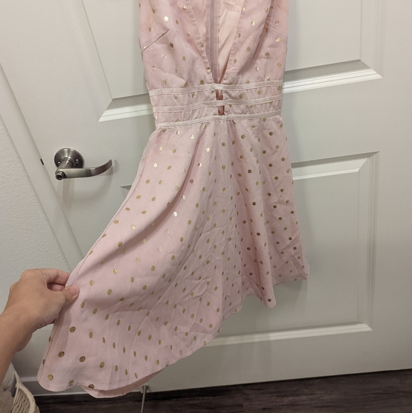Xs Pink gold polka dot Showpo dress - Picture 4 of 6